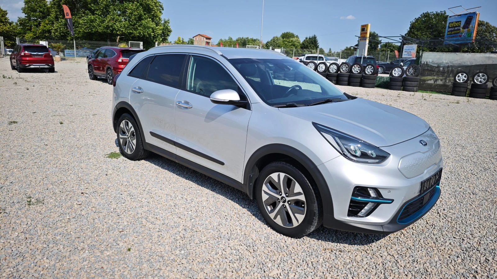 Kia Niro НАЛИЧЕН РУСЕ/СМЯНА НА ЦВЯТ 1000евро, снимка 8 - Автомобили и джипове - 55055407