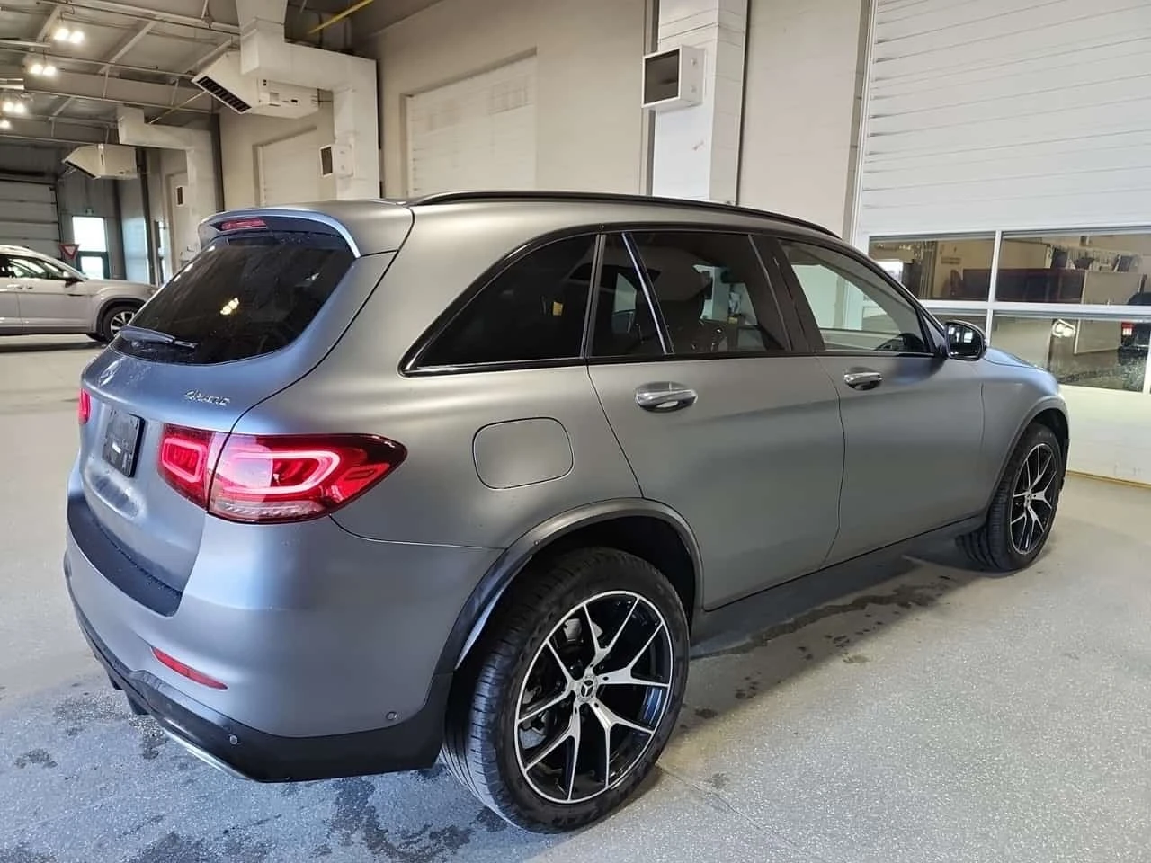 Mercedes-Benz GLC 300 �����* CARFAX * ����� �� ����������� | Mobile.bg � ����������� 3