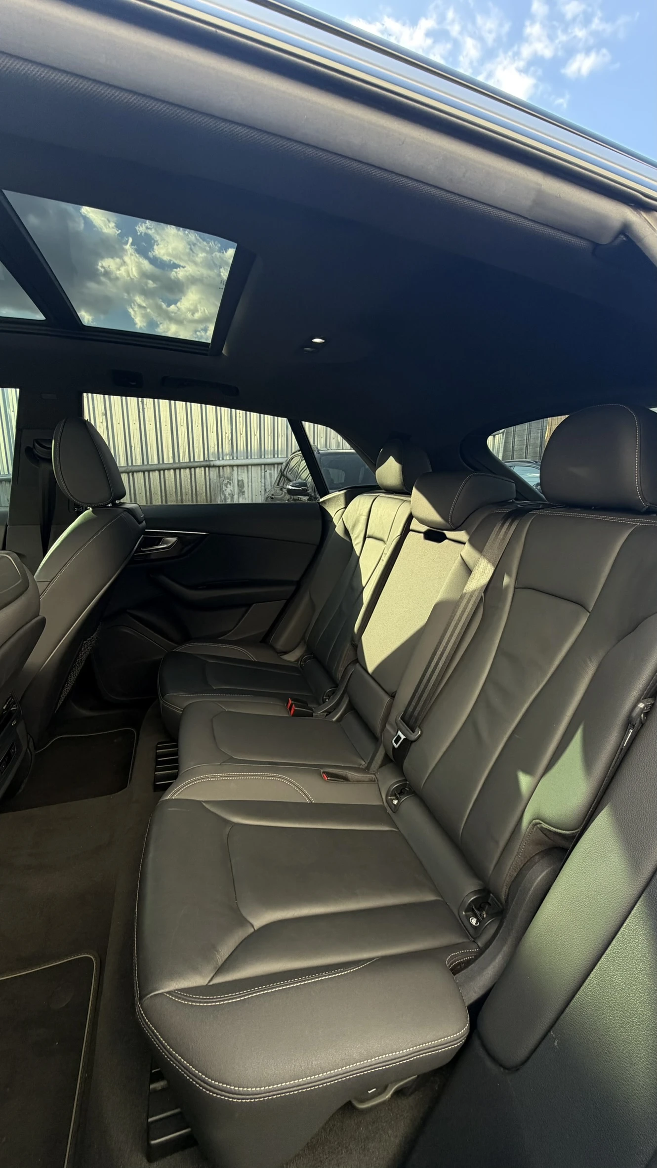 Audi Q8 55TFSI   B&O* Pano* Обдух* , снимка 10 - Автомобили и джипове - 56369565