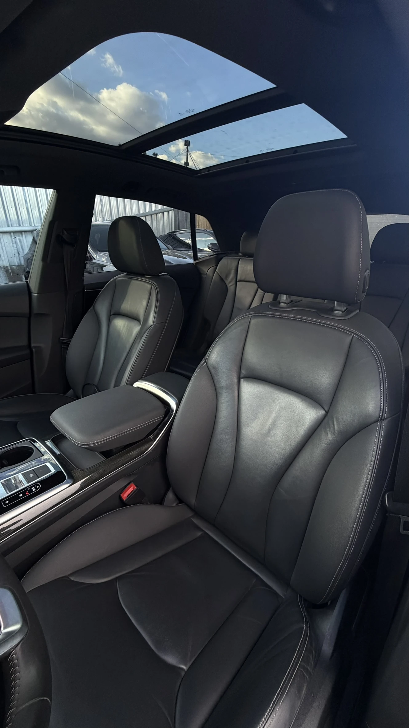 Audi Q8 55TFSI   B&O* Pano* Обдух* , снимка 9 - Автомобили и джипове - 56369565
