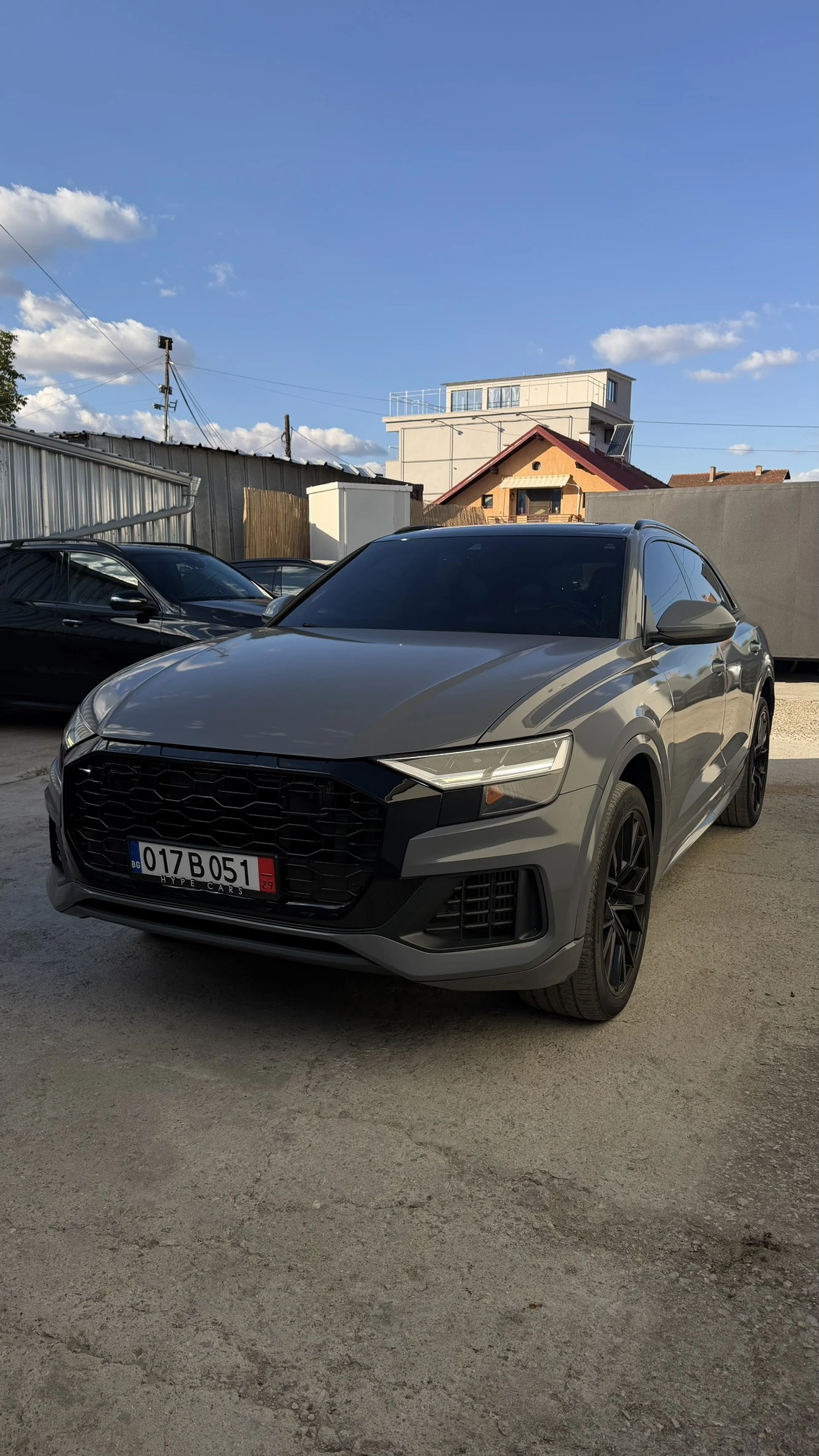 Audi Q8 55TFSI   B&O* Pano* Обдух* 