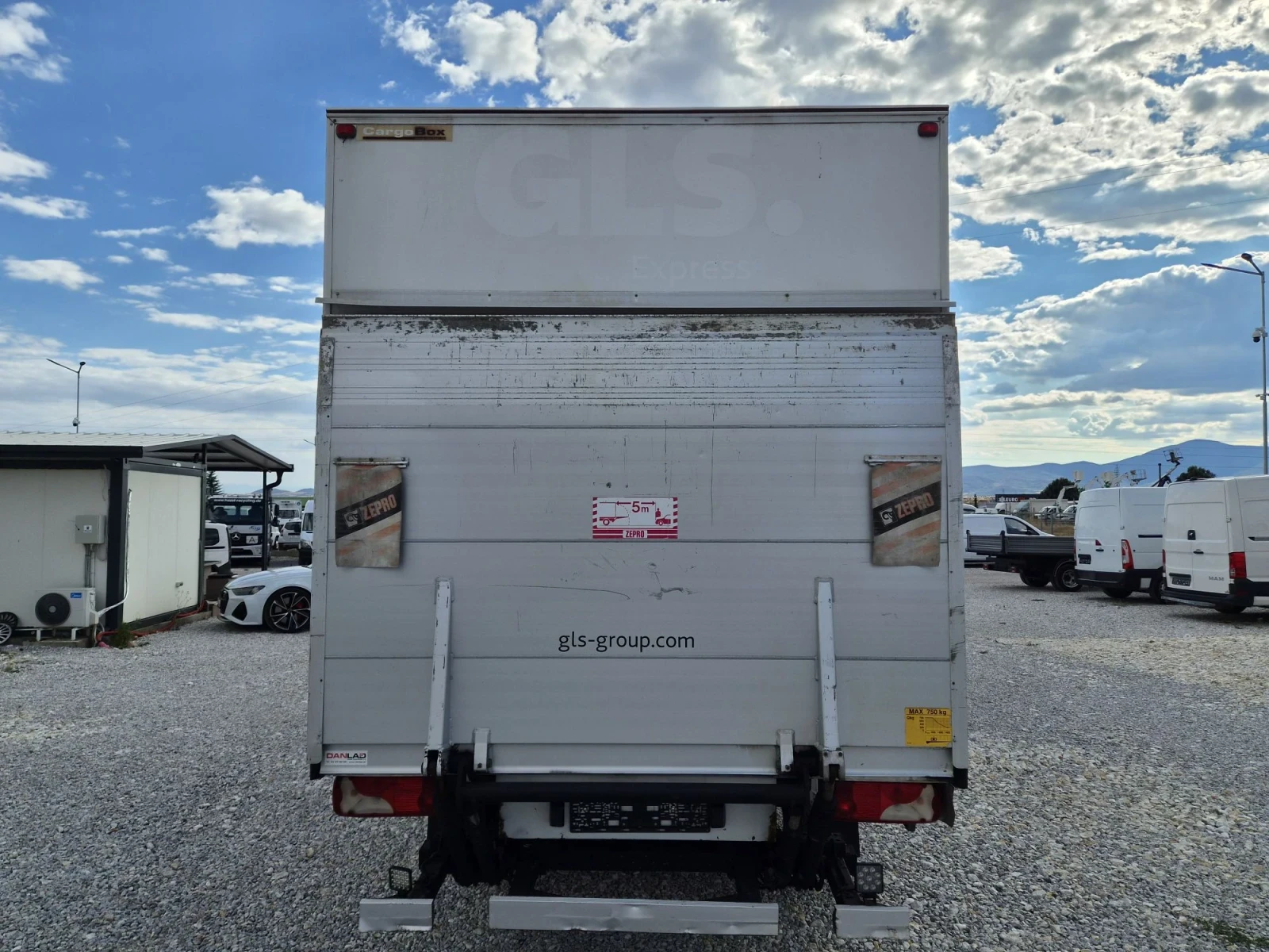 Mercedes-Benz Sprinter 316 CDI * Автомат * Клима * Падащ борд, снимка 4 - Бусове и автобуси - 56106755