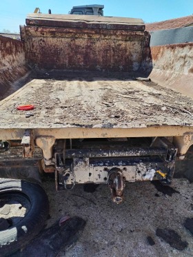Zil 130 Цял и на части, снимка 2 - Камиони - 45242565