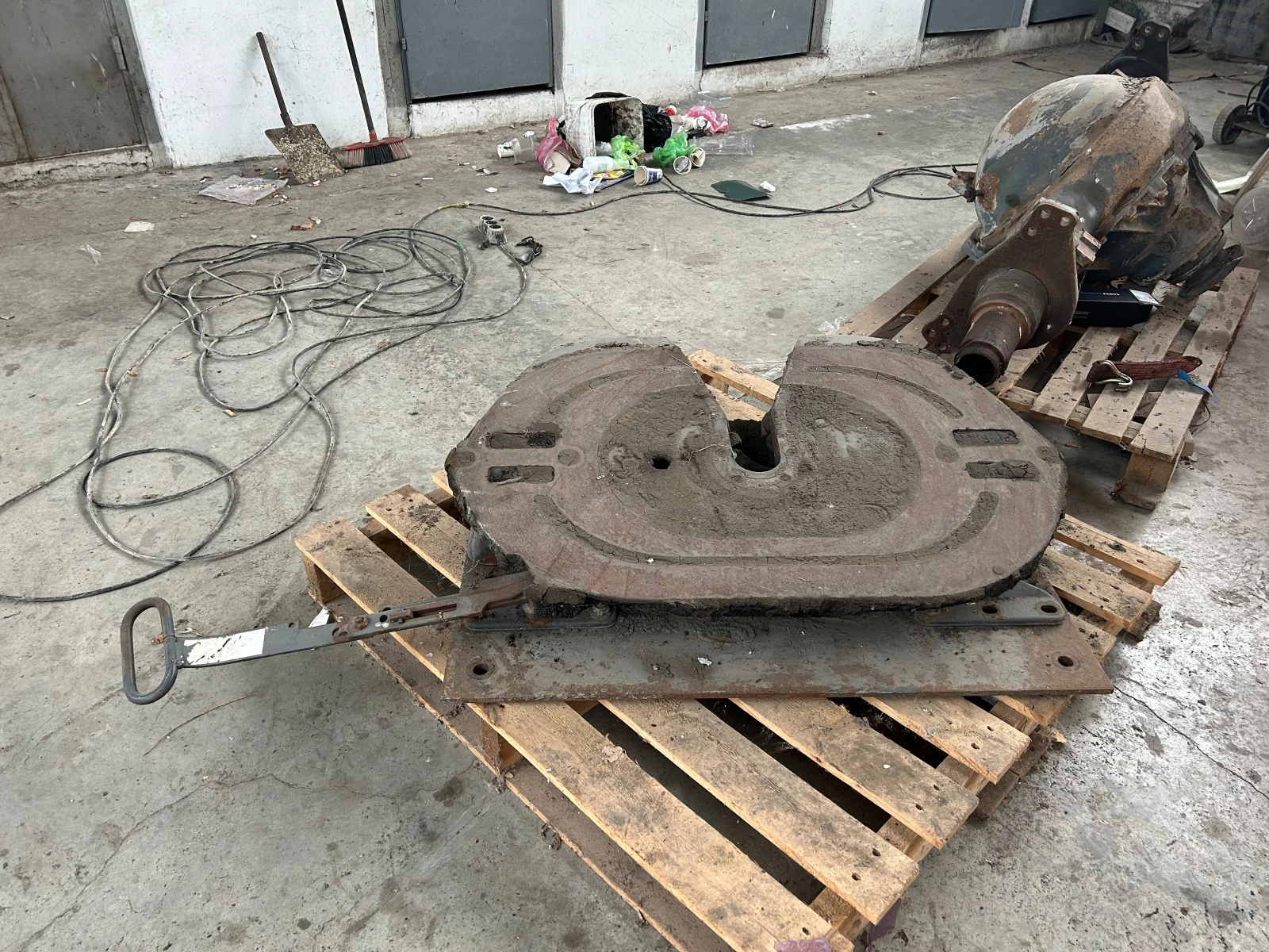 ЛАФЕТ ЗА ДАФ ХФ 105