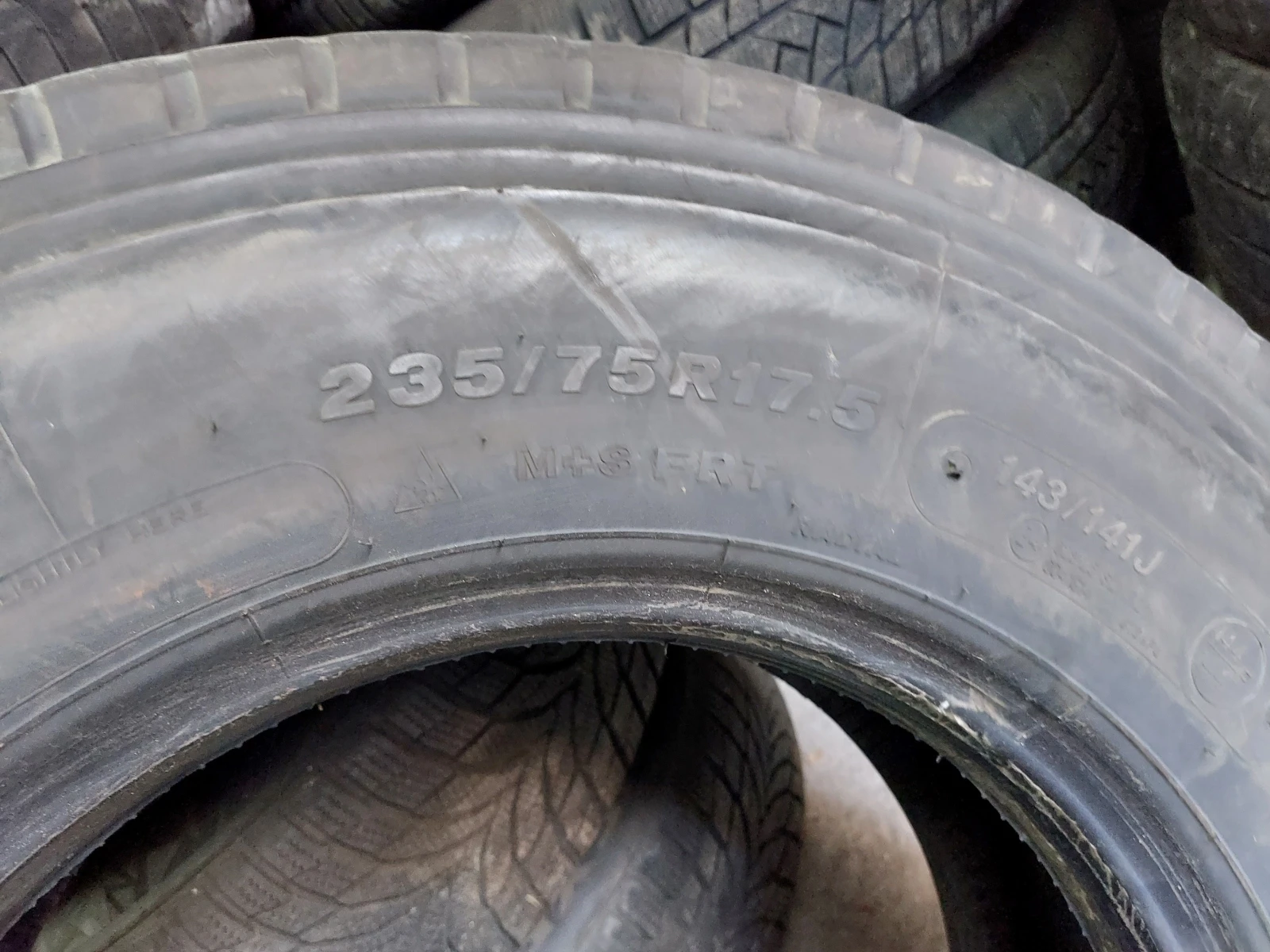 ���� 235/75R17.5 | Mobile.bg � ����������� 6