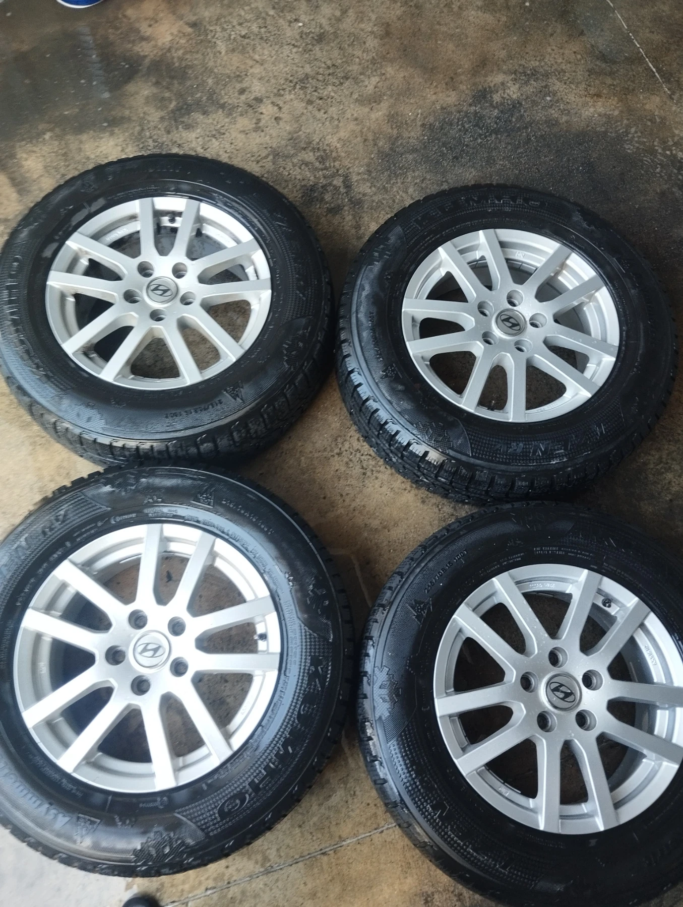 ���� � ������ 215/70R16 �� Hyundai IX35 | Mobile.bg � ����������� 1