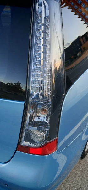  Mitsubishi Grandis