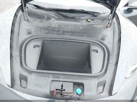 Porsche Taycan Т * CARFAX*  - 37000 € / 72365.71 лв. - 75579361 10