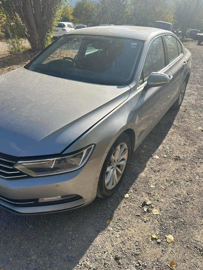 VW Passat 1.6TDI, снимка 2 - Автомобили и джипове - 49464231