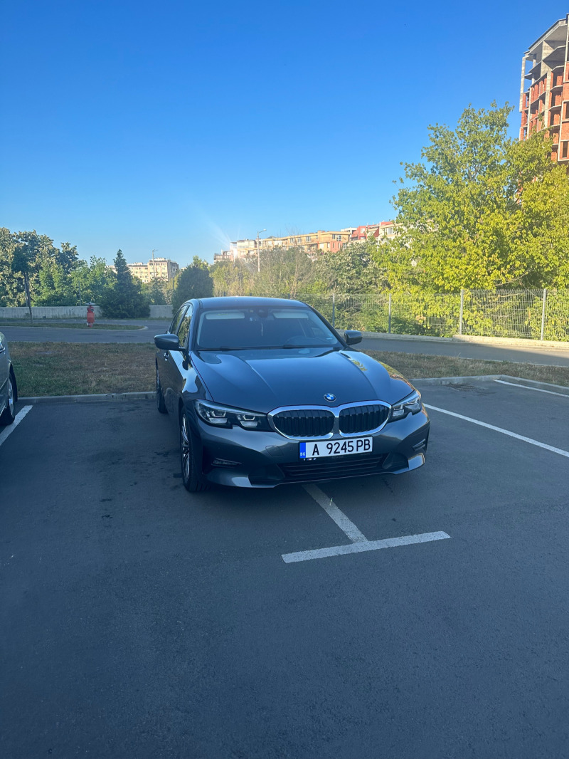 BMW 320, снимка 12 - Автомобили и джипове - 45216523