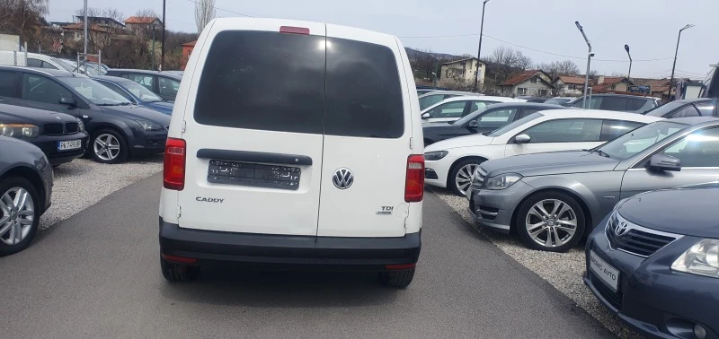 VW Caddy, снимка 6 - Автомобили и джипове - 44958245