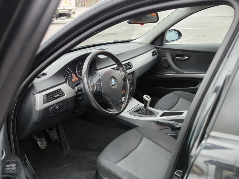 BMW 320 D 163hp, снимка 7 - Автомобили и джипове - 47542560