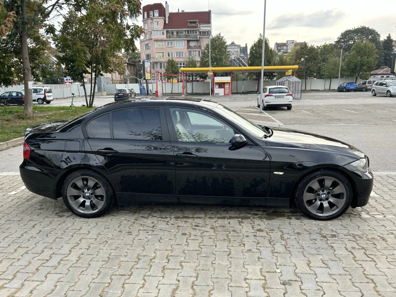 BMW 330 xDrive, снимка 5 - Автомобили и джипове - 47585040