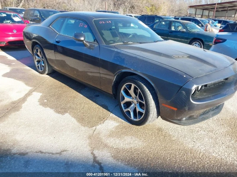 Dodge Challenger SXT, снимка 3 - Автомобили и джипове - 48552558