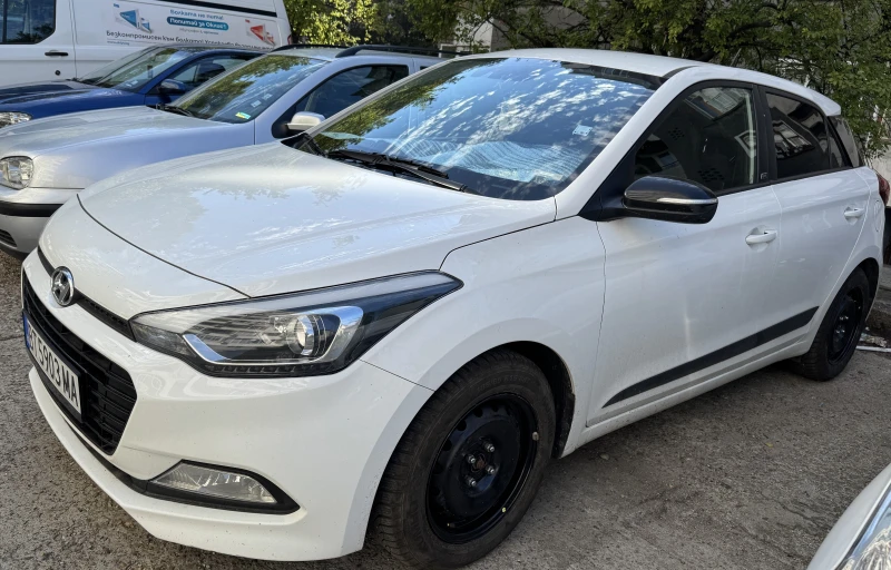 Hyundai I20 GO GLS, снимка 8 - Автомобили и джипове - 49013569