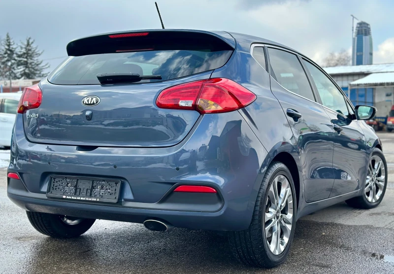 Kia Ceed 1.6i ПАНОРАМА-КОЖА-НАВИ-158хил.км КАТО НОВА , снимка 3 - Автомобили и джипове - 49200532