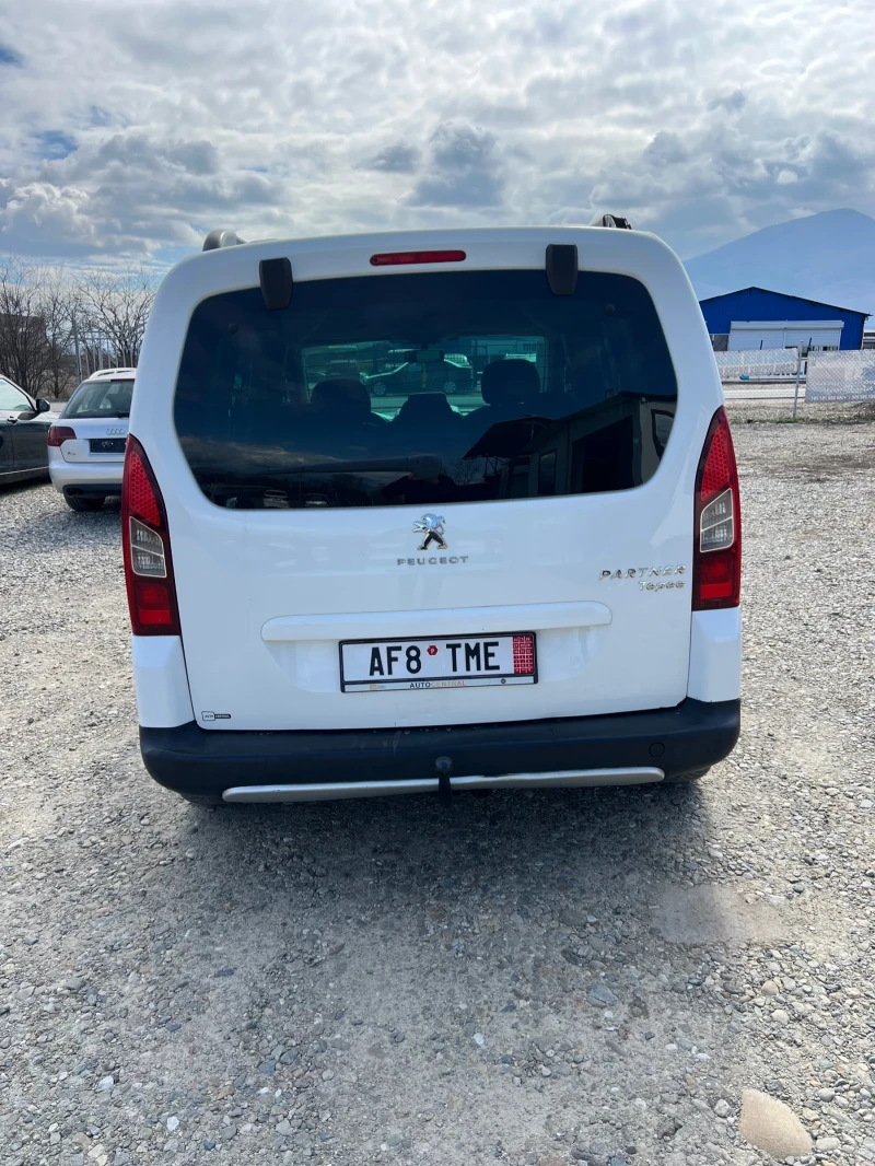 Peugeot Partner 1.6HDI* Чехия* ЛИЗИНГ, снимка 5 - Автомобили и джипове - 49312971