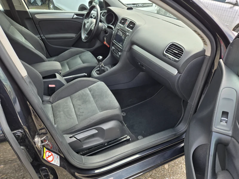 VW Golf 1.4 TSI-122, снимка 11 - Автомобили и джипове - 50210265