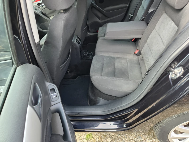 VW Golf 1.4 TSI-122, снимка 12 - Автомобили и джипове - 50210265