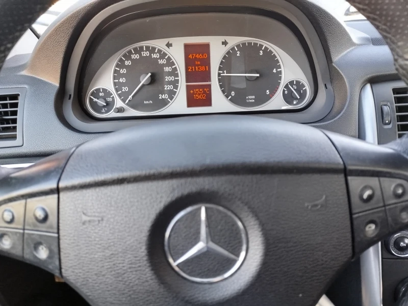 Mercedes-Benz B 180 2000CDI SPORT, снимка 9 - Автомобили и джипове - 52336773