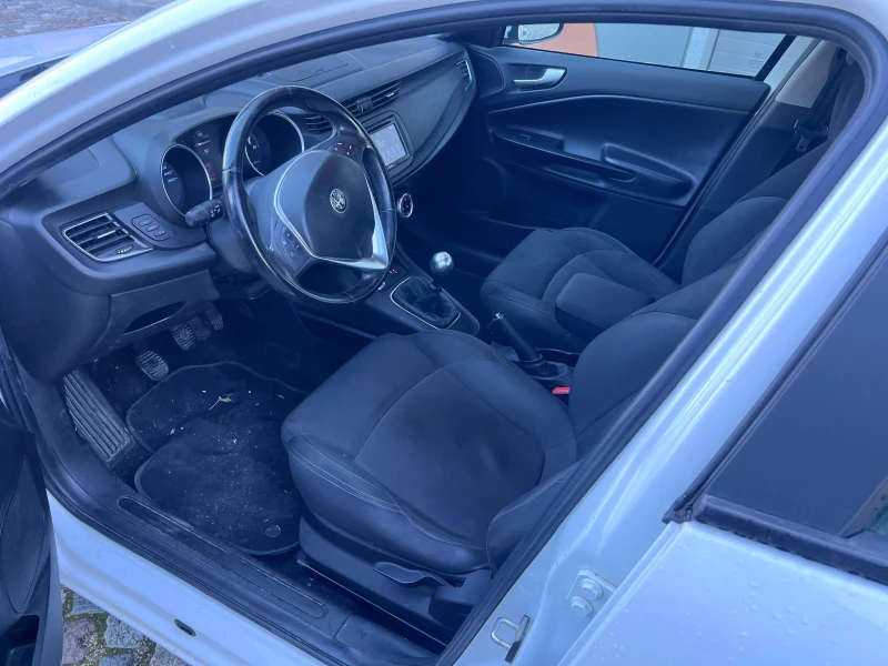Alfa Romeo Giulietta 1.4 T  E6, снимка 9 - Автомобили и джипове - 52748031