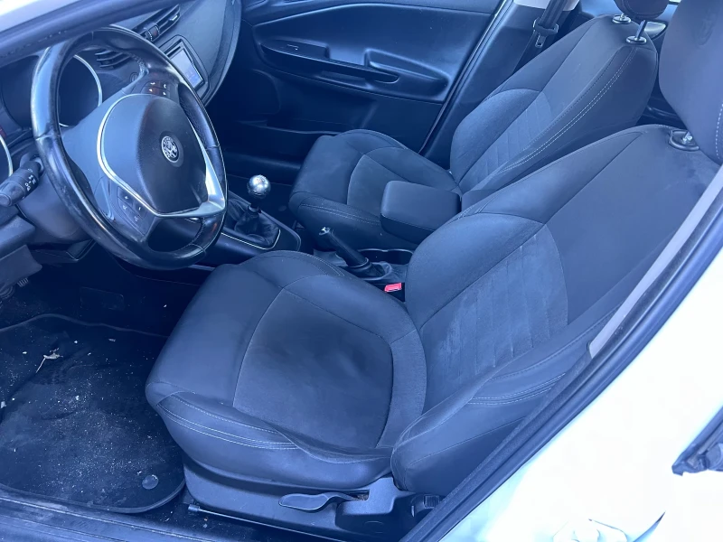 Alfa Romeo Giulietta 1.4 T  E6, снимка 10 - Автомобили и джипове - 52748031