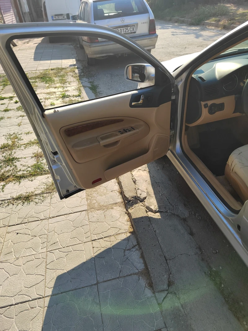 Skoda Octavia 1.8т, снимка 6 - Автомобили и джипове - 53385739