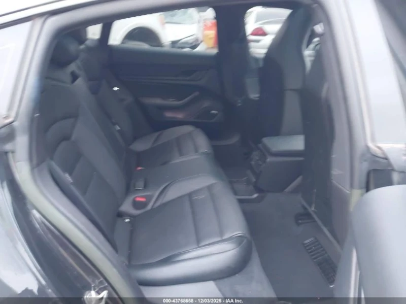 Porsche Taycan Т * CARFAX* , снимка 8 - Автомобили и джипове - 53387641