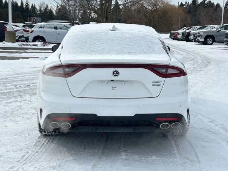 Kia Stinger * GT Limited AWD | Nav | Sunroof | Heated/Cooled S, снимка 5 - Автомобили и джипове - 53515544
