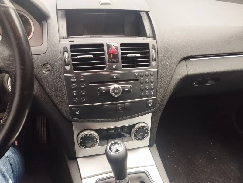 Mercedes-Benz C 220 Avantgarde  - изображение 9