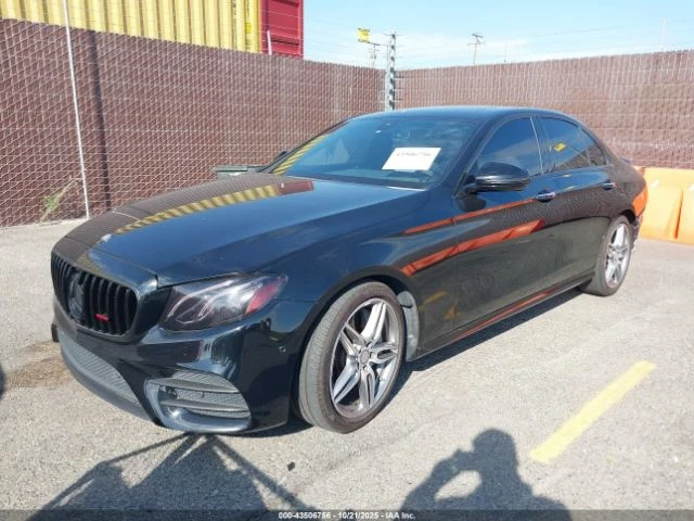 Mercedes-Benz E 300 * АВТОКРЕДИТИРАНЕ - изображение 2