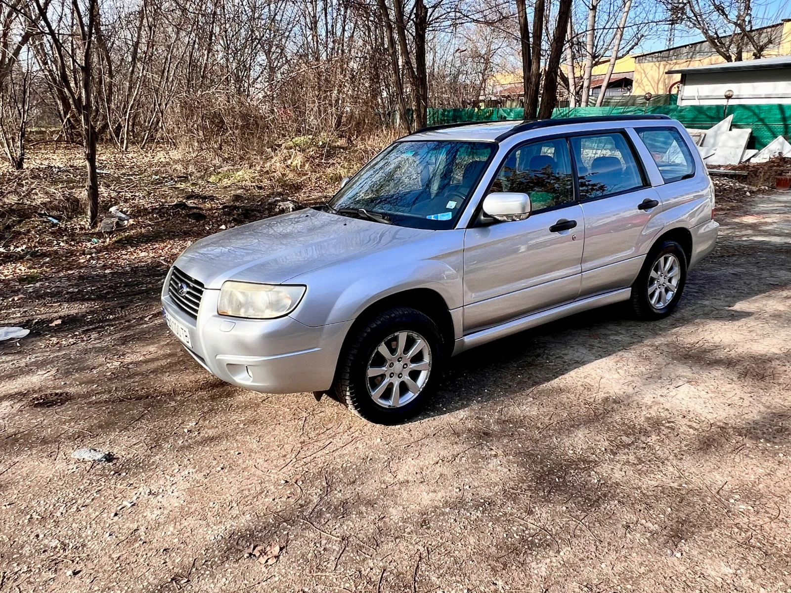 Subaru Forester - [1] 