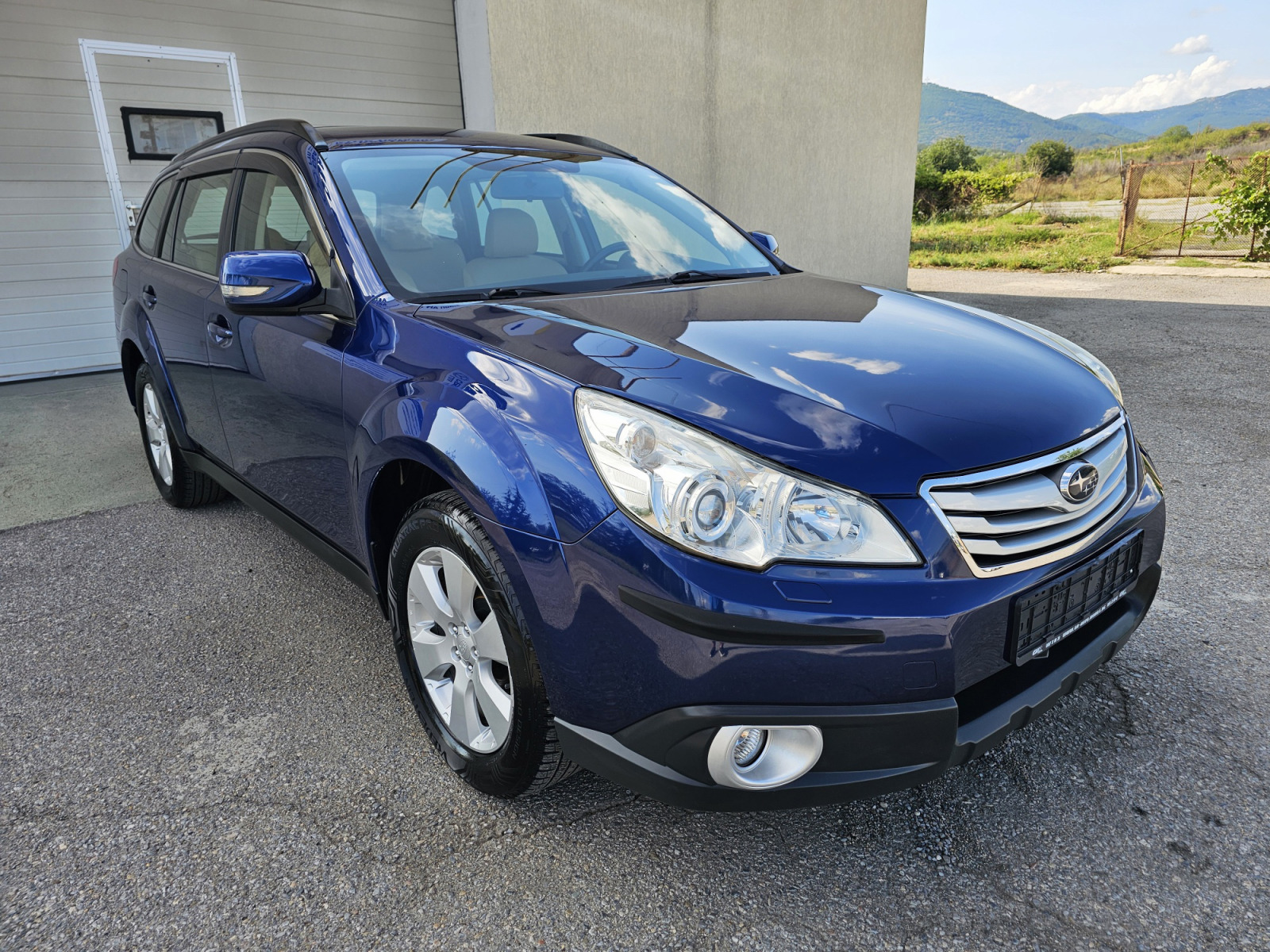 Subaru Outback 2.5 AWD Bi-fuel - изображение 3