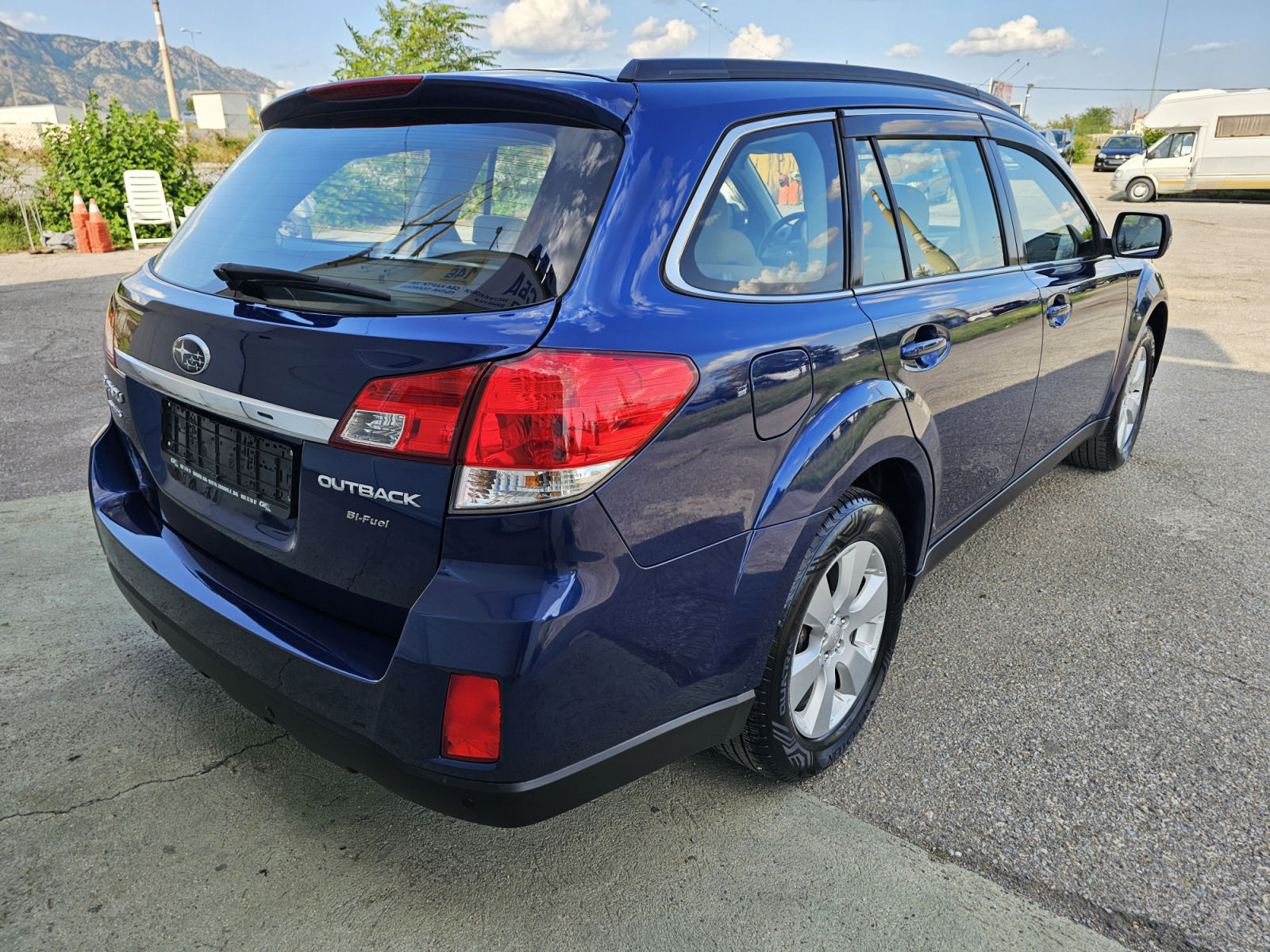 Subaru Outback 2.5 AWD Bi-fuel - изображение 7