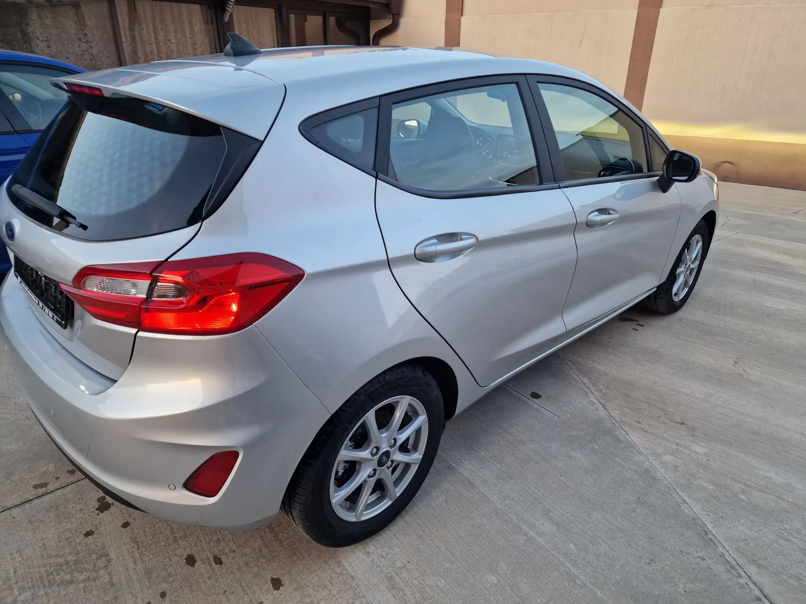 Ford Fiesta 1.0 EcoBoost Automatic - изображение 5