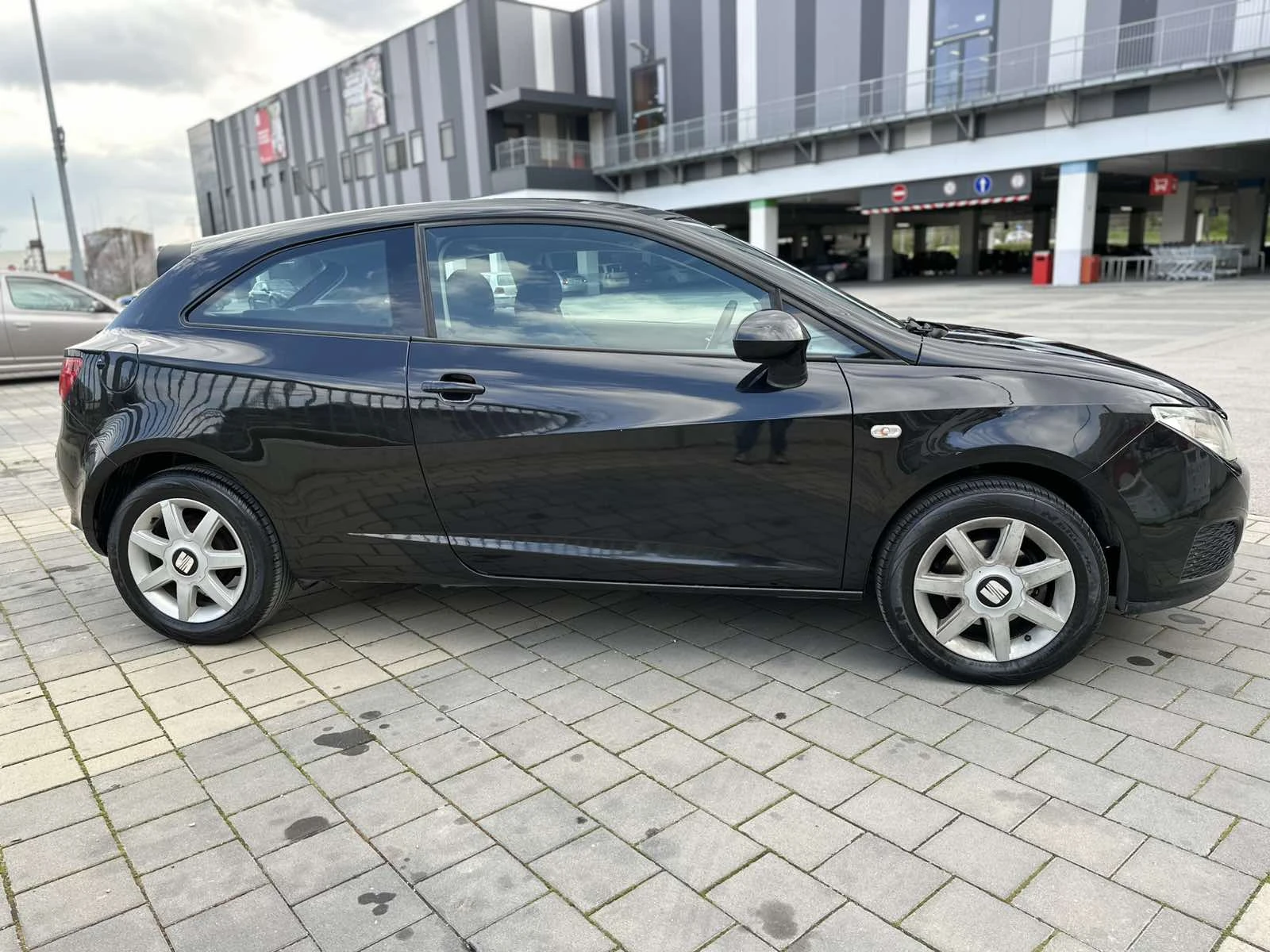 Seat Ibiza  - изображение 4