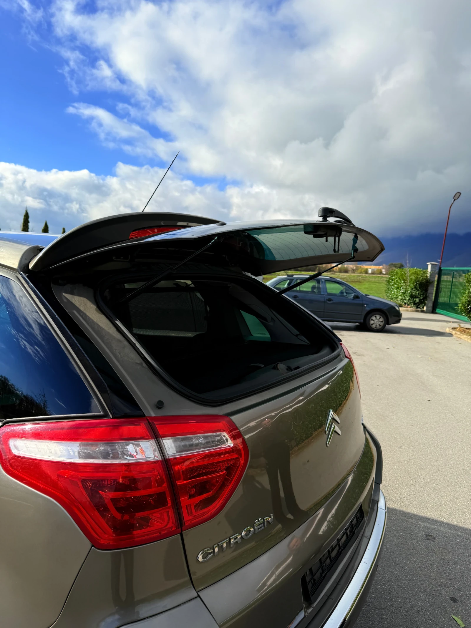 Citroen C4 Picasso 1.6 EXCLUSIVE | Mobile.bg   7
