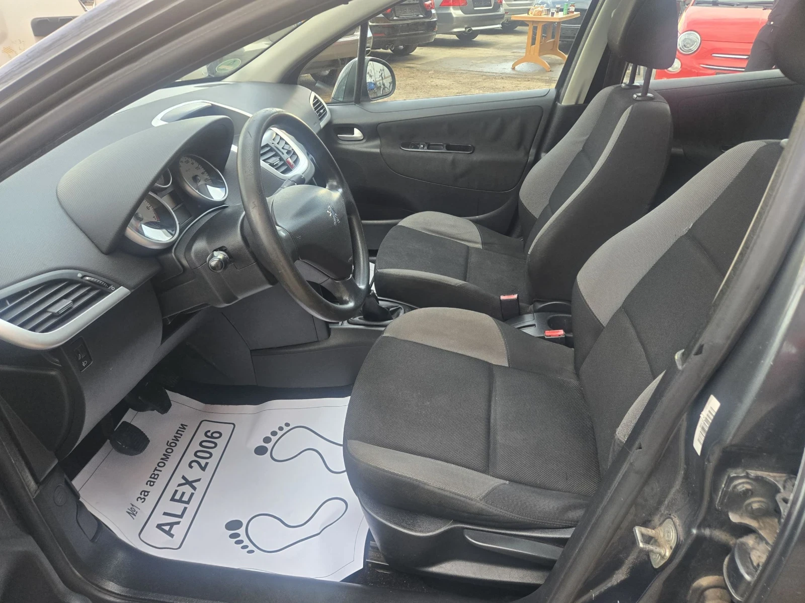 Peugeot 207 1.4 бензин - изображение 5