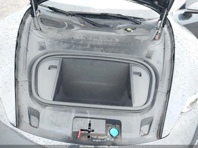 Porsche Taycan Т * CARFAX*  - изображение 10