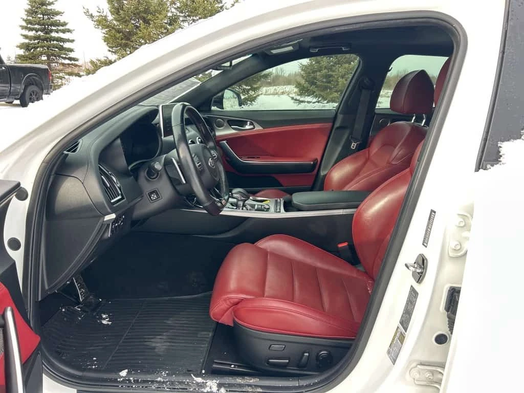 Kia Stinger * GT Limited AWD | Nav | Sunroof | Heated/Cooled S | Mobile.bg � ����������� 9