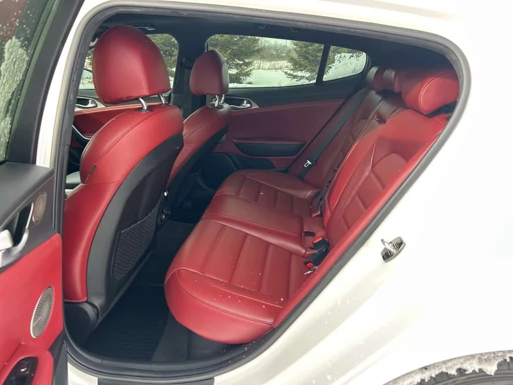 Kia Stinger * GT Limited AWD | Nav | Sunroof | Heated/Cooled S | Mobile.bg � ����������� 16