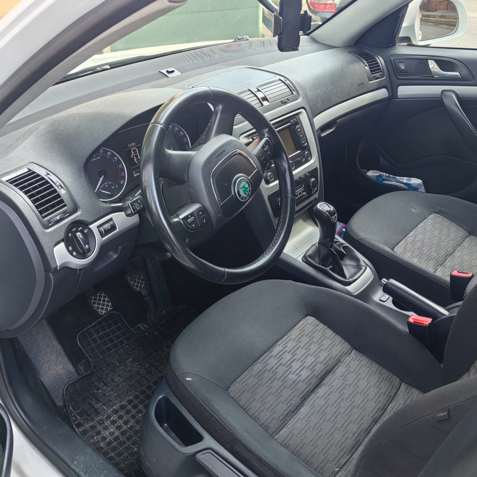 Skoda Octavia, снимка 7 - Автомобили и джипове - 53779858