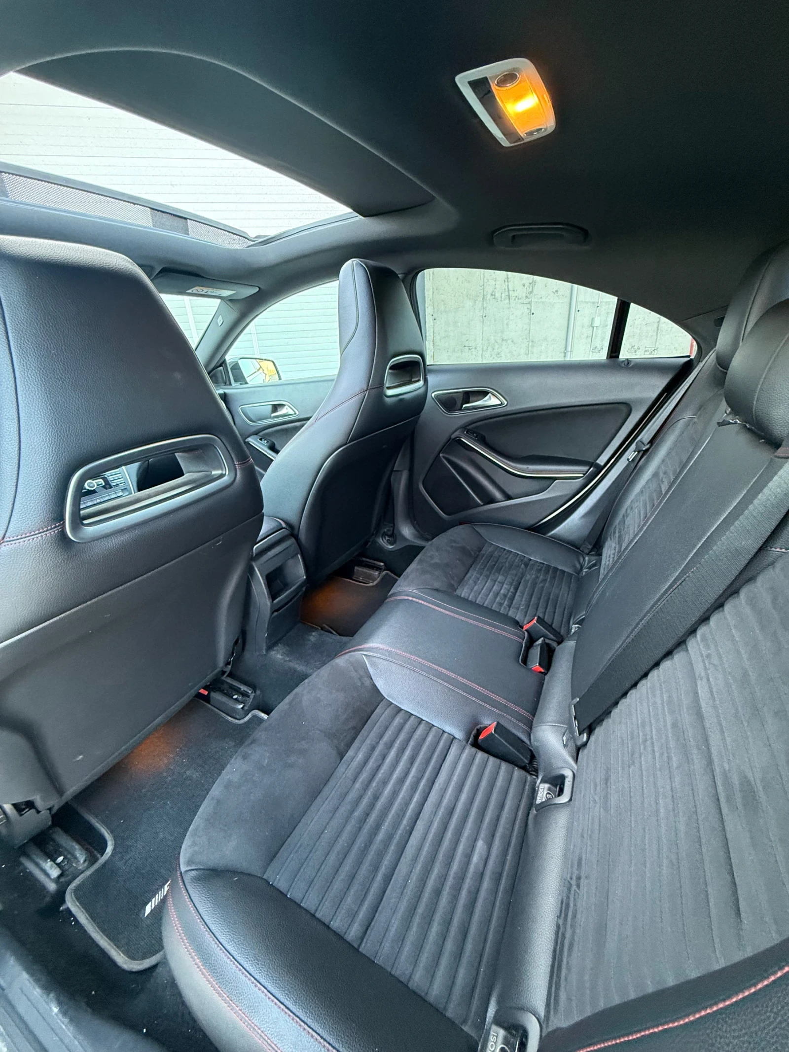 Mercedes-Benz CLA 220, снимка 16 - Автомобили и джипове - 53829065