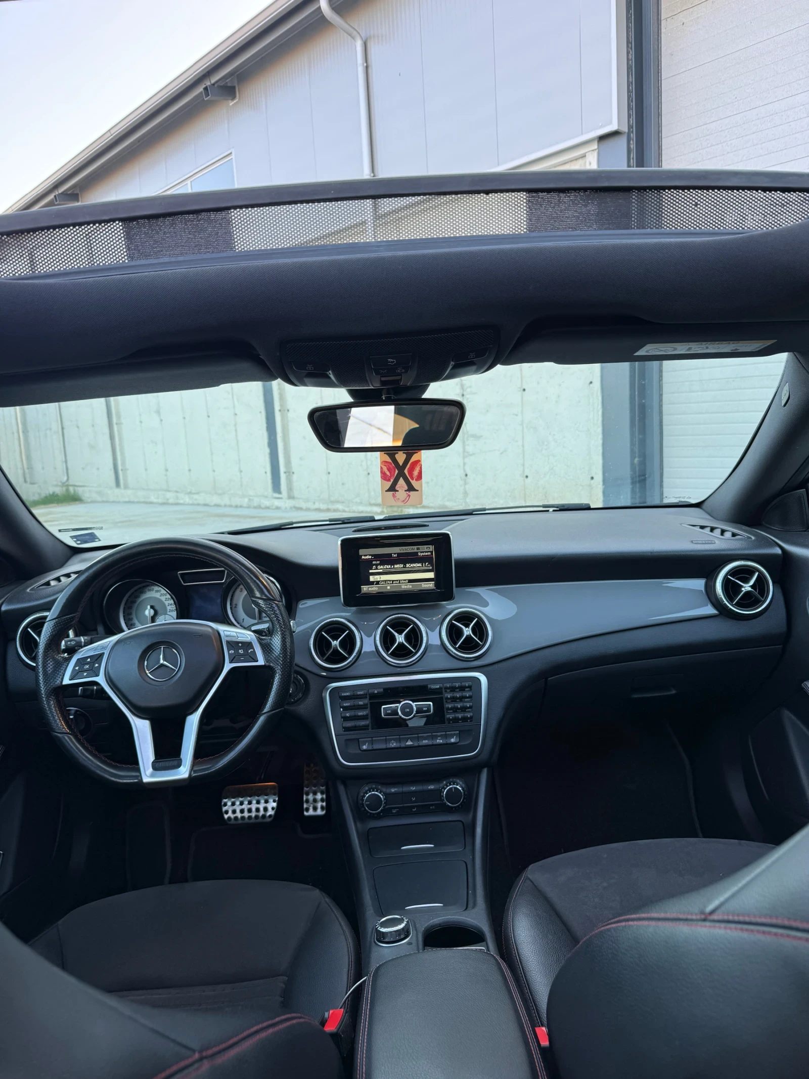 Mercedes-Benz CLA 220, снимка 13 - Автомобили и джипове - 53829065