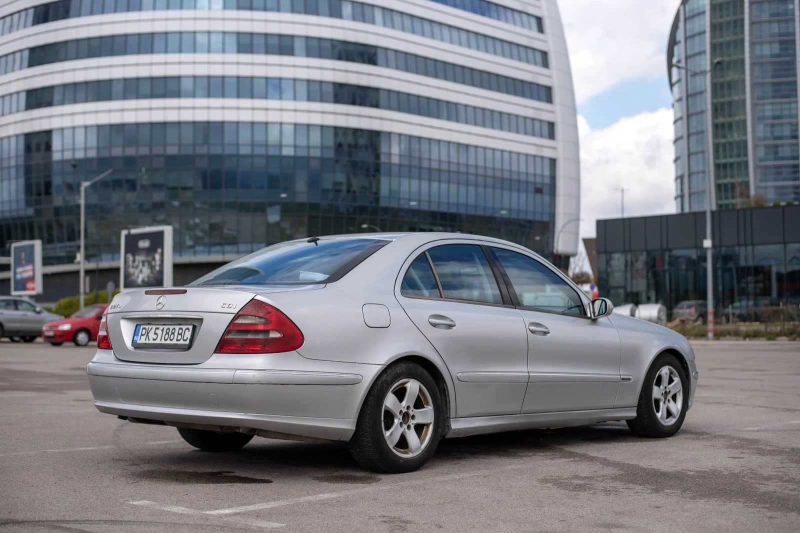 Mercedes-Benz E 270 CDI, снимка 6 - Автомобили и джипове - 53838674