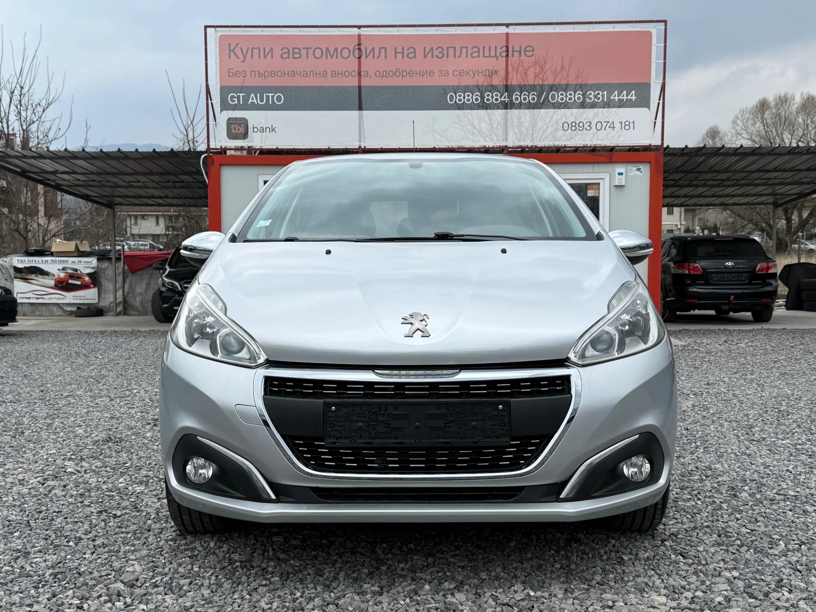Peugeot 208 Facelift 2016 STYLE 1.2i (82hp) Euro 6 / 156000km, снимка 2 - Автомобили и джипове - 53965074