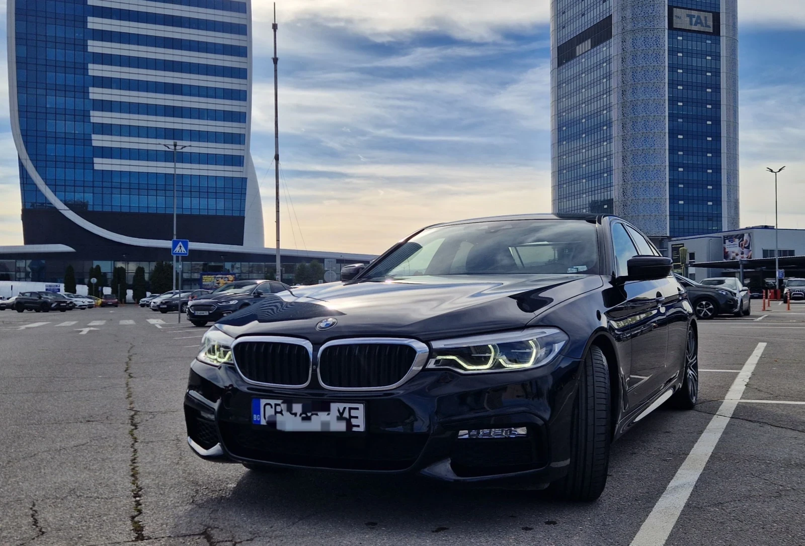 BMW 530 X-Drive M-pak.360 cam, снимка 3 - Автомобили и джипове - 54553894
