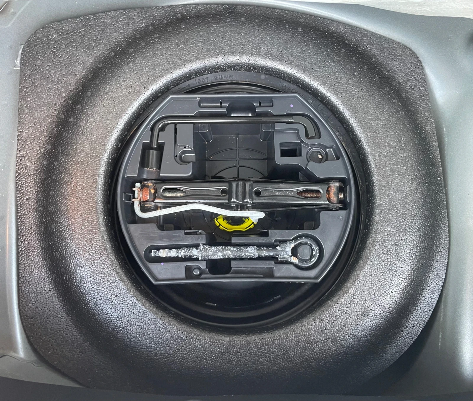 Citroen C3 1.2i FACELIFT EURO 5B, снимка 9 - Автомобили и джипове - 55039091