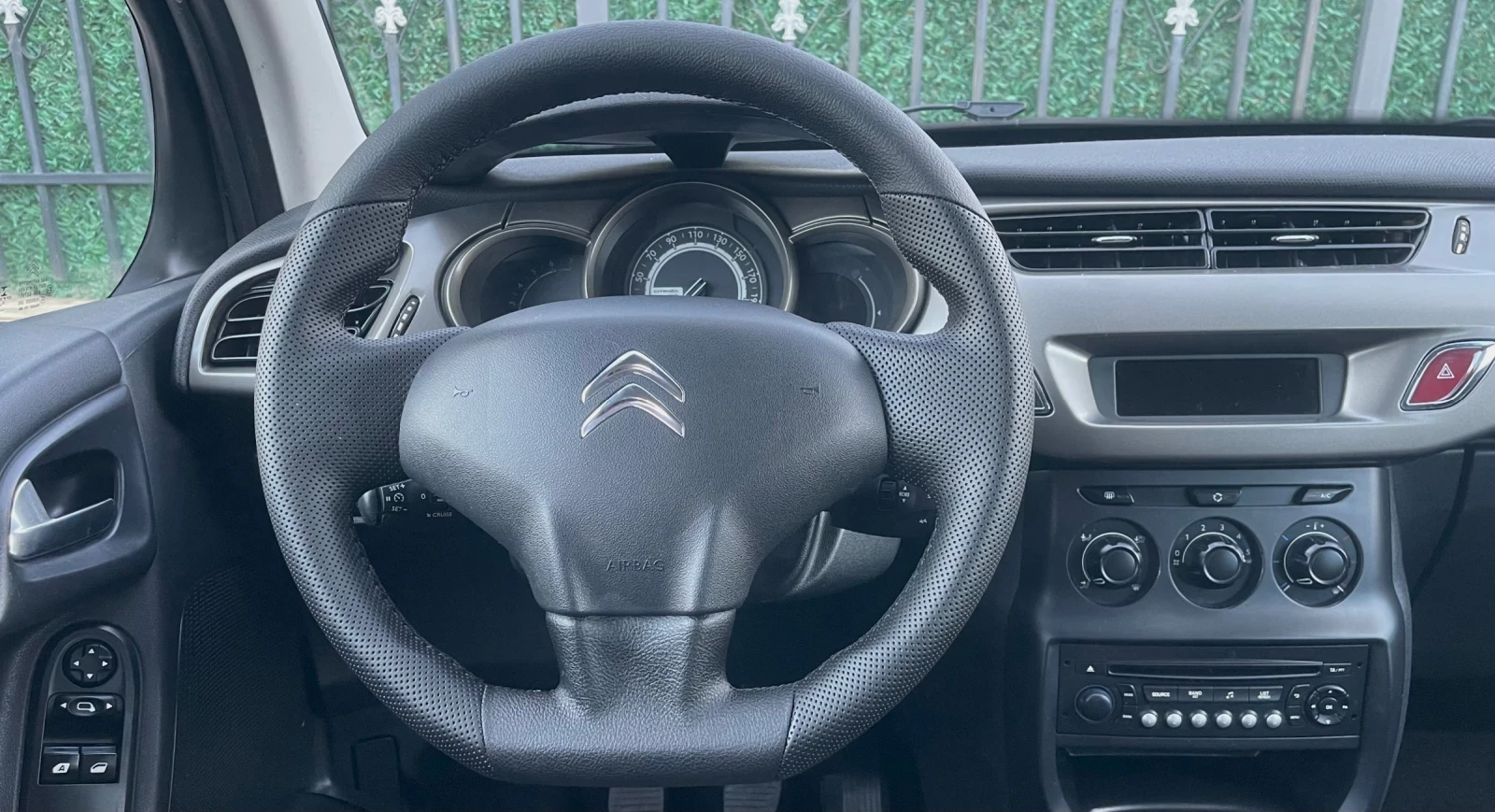 Citroen C3 1.2i FACELIFT EURO 5B, снимка 14 - Автомобили и джипове - 55039091