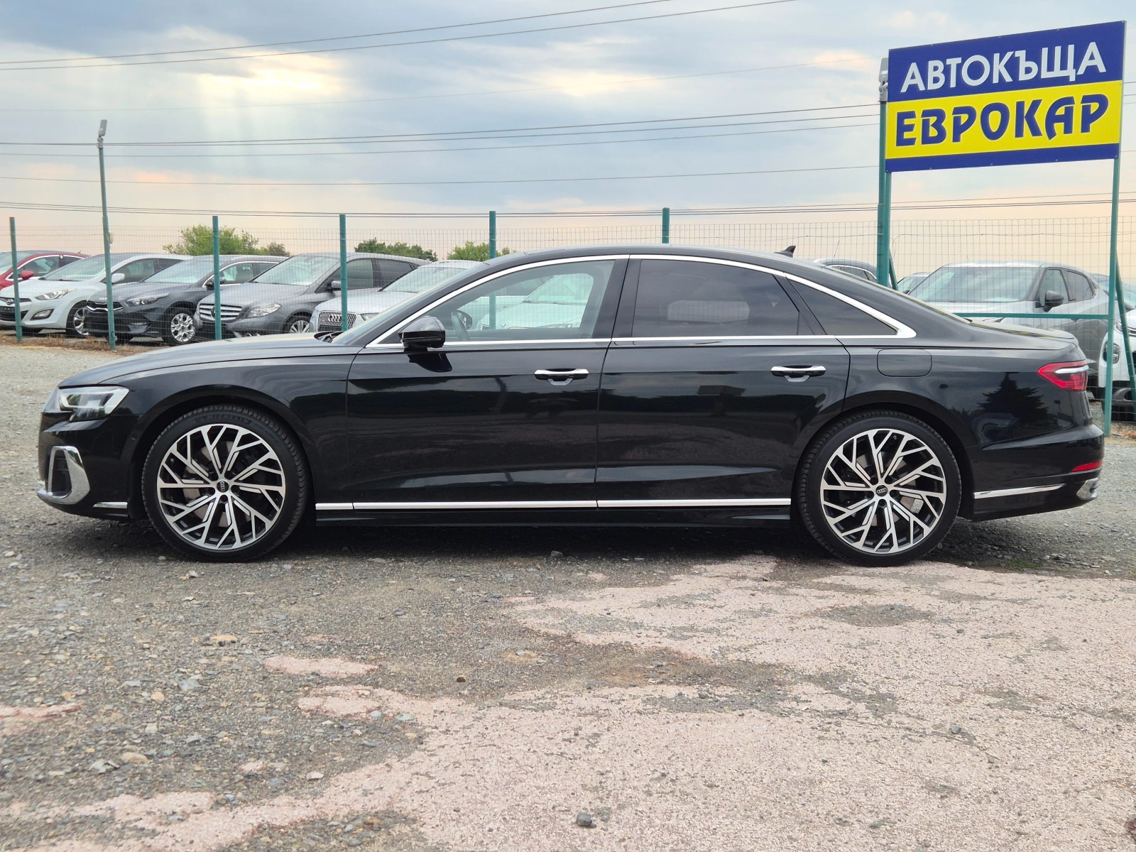 Audi A8 60TFSIe Plug-in Hybrid, снимка 2 - Автомобили и джипове - 55141235